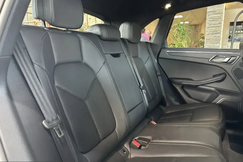 Porsche Macan din 2022 cu 49.145 km - oferta POR226130 - foto 20
