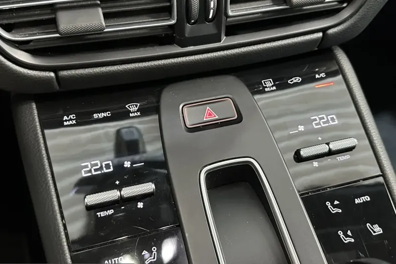 Porsche Macan din 2022 cu 49.145 km - oferta POR226130 - foto 25