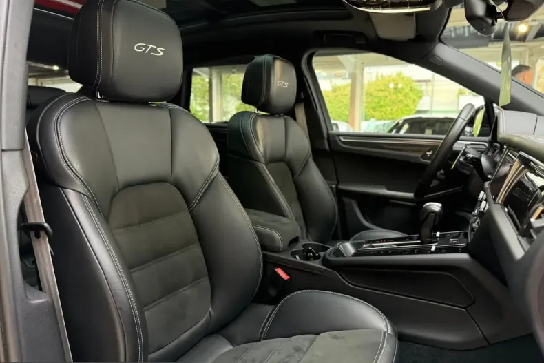 Porsche Macan din 2023 cu 73.000 km - oferta POR226131 - foto 24