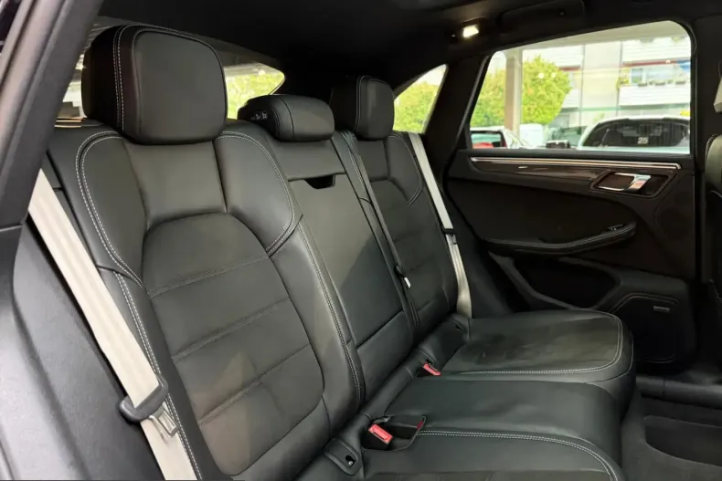 Porsche Macan din 2023 cu 73.000 km - oferta POR226131 - foto 27