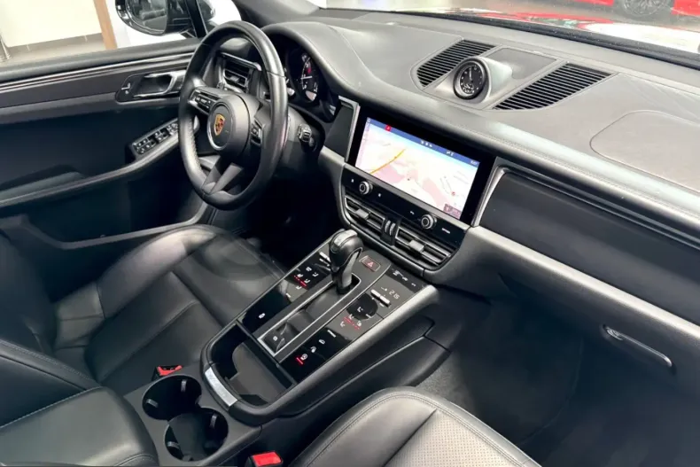 Porsche Macan din 2023 cu 55.000 km - oferta POR226132 - foto 2