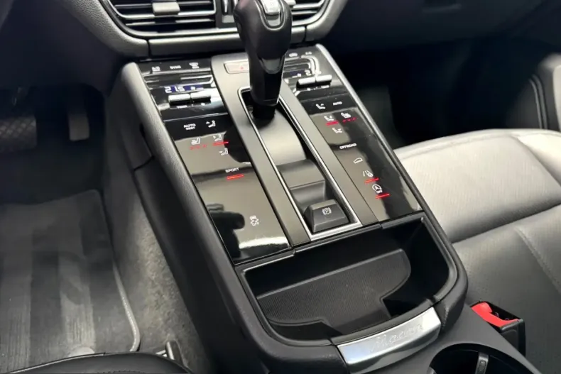 Porsche Macan din 2023 cu 55.000 km - oferta POR226132 - foto 10