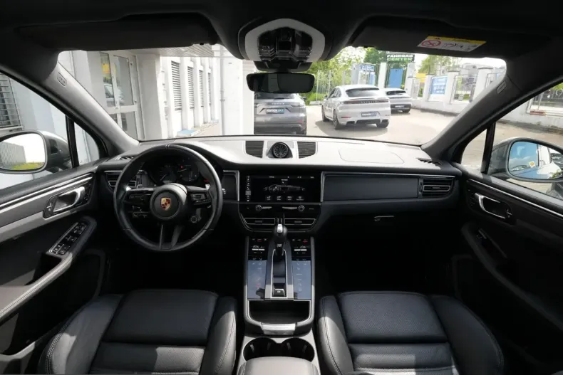 Porsche Macan din 2023 cu 34.000 km - oferta POR226133 - foto 2