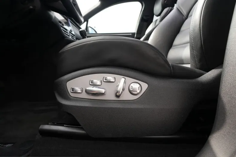 Porsche Macan din 2023 cu 34.000 km - oferta POR226133 - foto 22