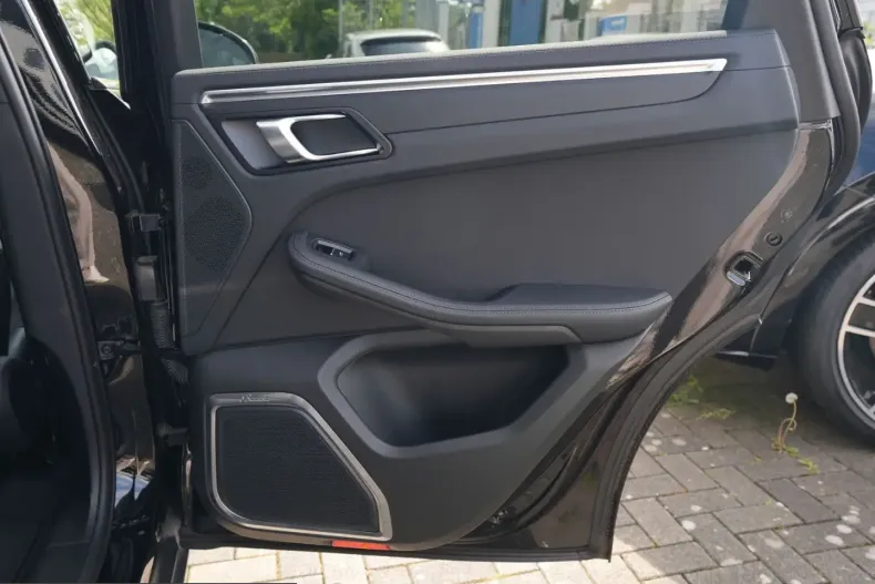 Porsche Macan din 2023 cu 34.000 km - oferta POR226133 - foto 40