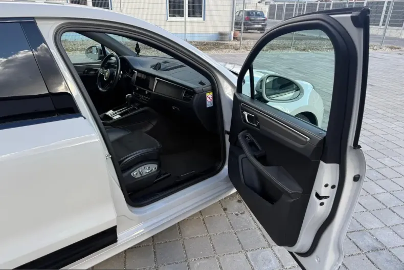 Porsche Macan din 2023 cu 85.000 km - oferta POR226135 - foto 13