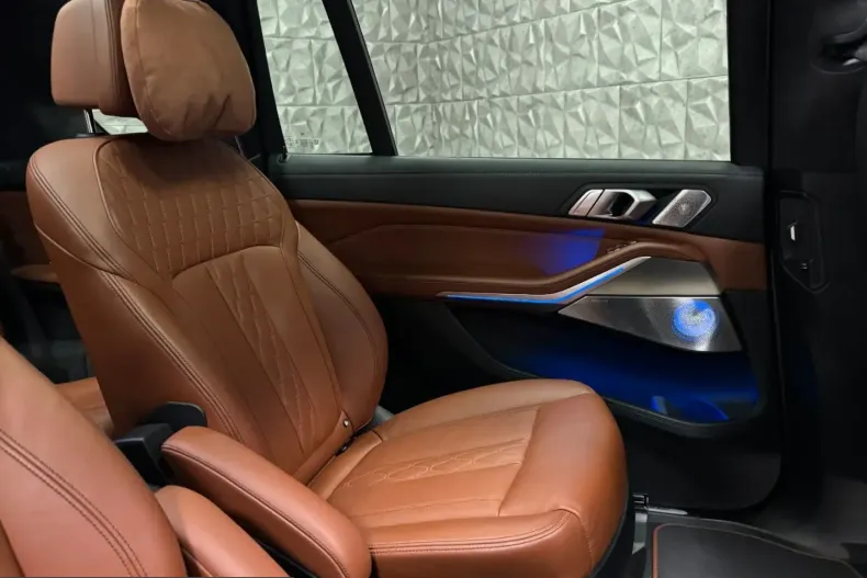 BMW X7 (Seria X) din 2023 cu 32.330 km - oferta BMW226141 - foto 16