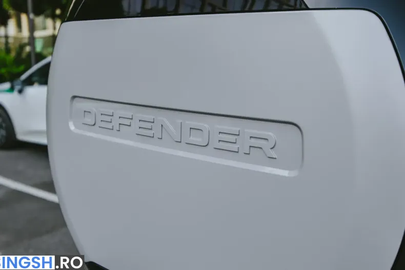Land Rover Defender din 2026 cu 500 km - oferta LAN226155 - foto 11