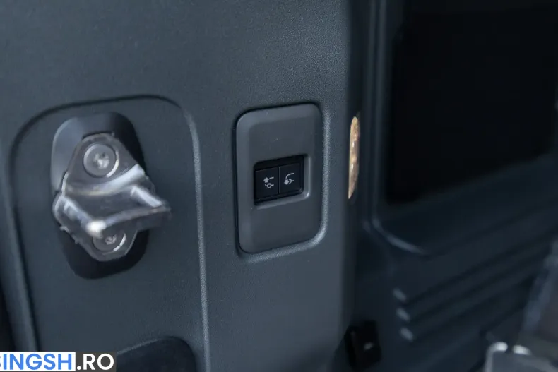 Land Rover Defender din 2026 cu 500 km - oferta LAN226155 - foto 14
