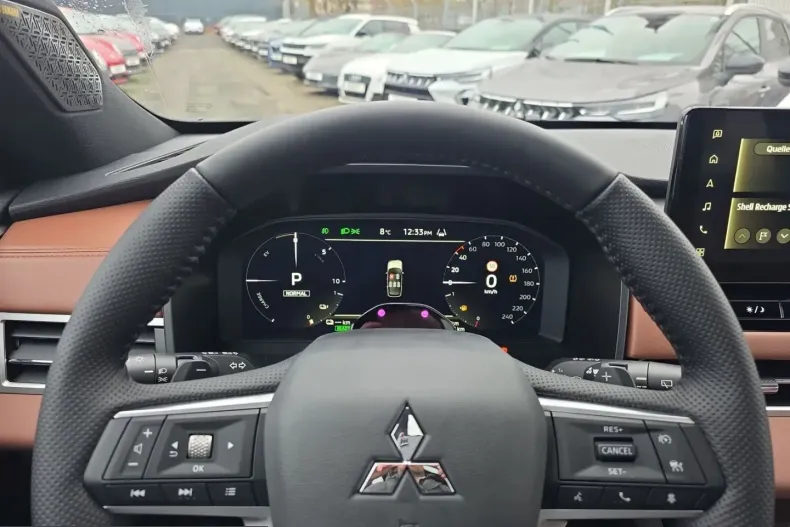 Mitsubishi Plug-in Hybrid Outlander din 2025 cu 15.998 km - oferta MIT226159 - foto 11