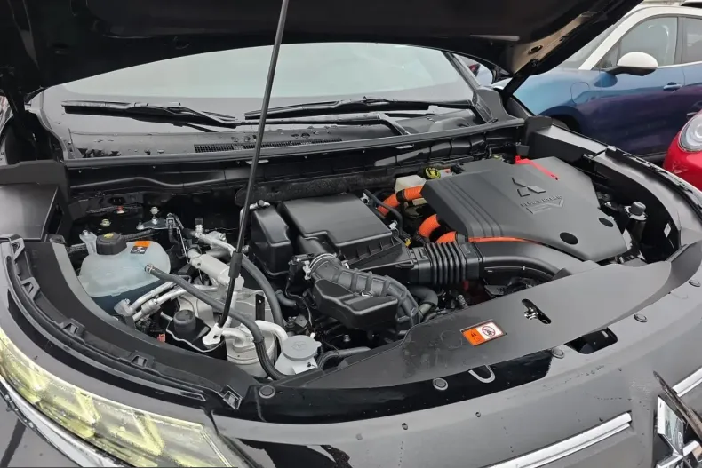 Mitsubishi Plug-in Hybrid Outlander din 2025 cu 15.998 km - oferta MIT226159 - foto 33