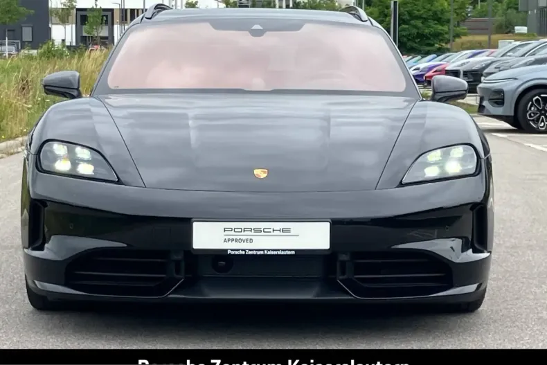 Porsche Taycan din 2024 cu 24.600 km - oferta POR226162 - foto 9