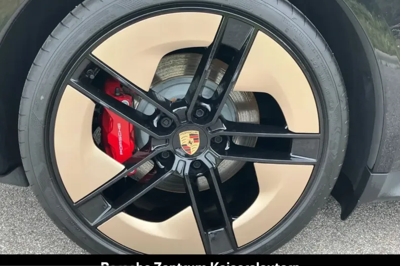 Porsche Taycan din 2024 cu 24.600 km - oferta POR226162 - foto 11