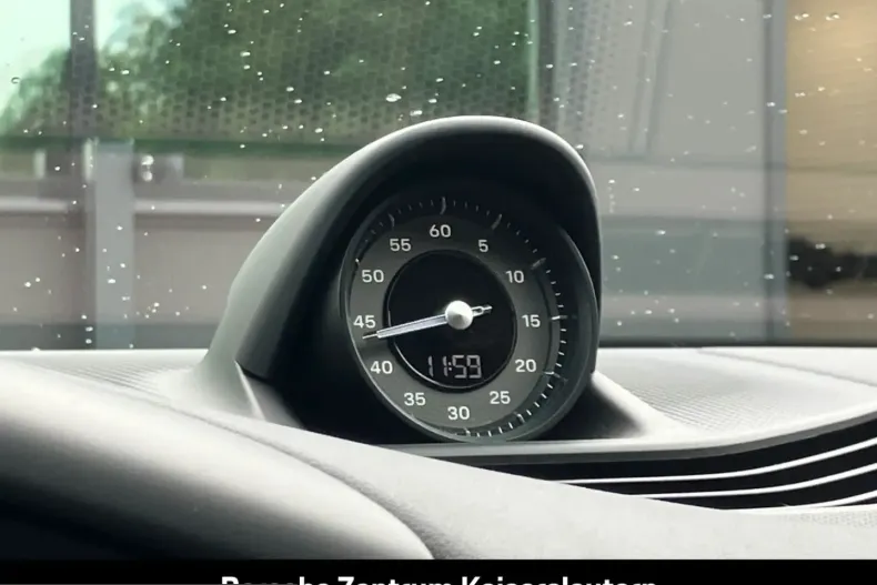 Porsche Taycan din 2024 cu 24.600 km - oferta POR226162 - foto 48