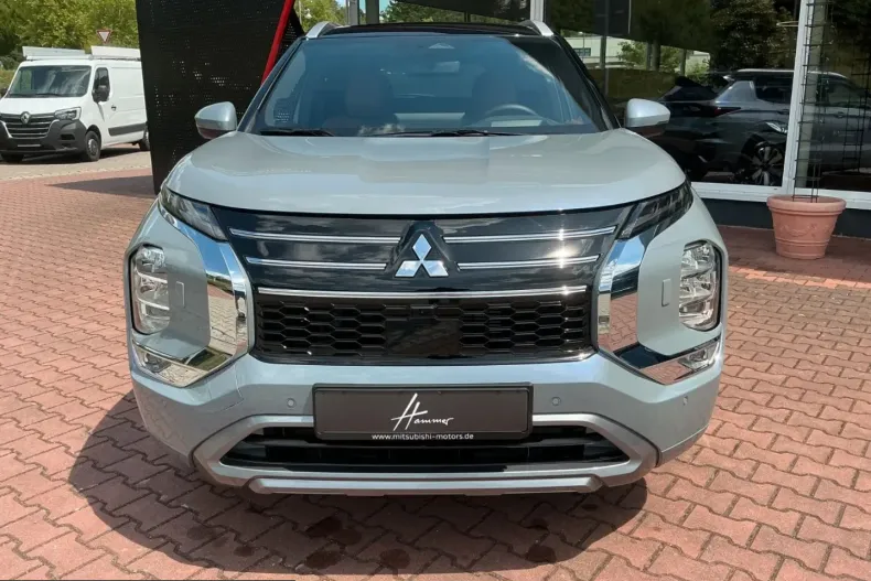 Mitsubishi Plug-in Hybrid Outlander din 2025 cu 15.086 km - oferta MIT226165 - foto 3