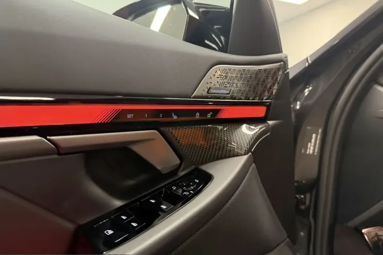 BMW M5 (Seria 5) din 2025 cu 2.585 km - oferta BMW226171 - foto 38