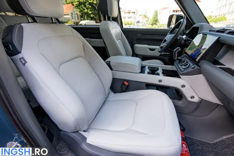 Land Rover Defender din 2026 cu 2.000 km - oferta LAN226172 - foto 30
