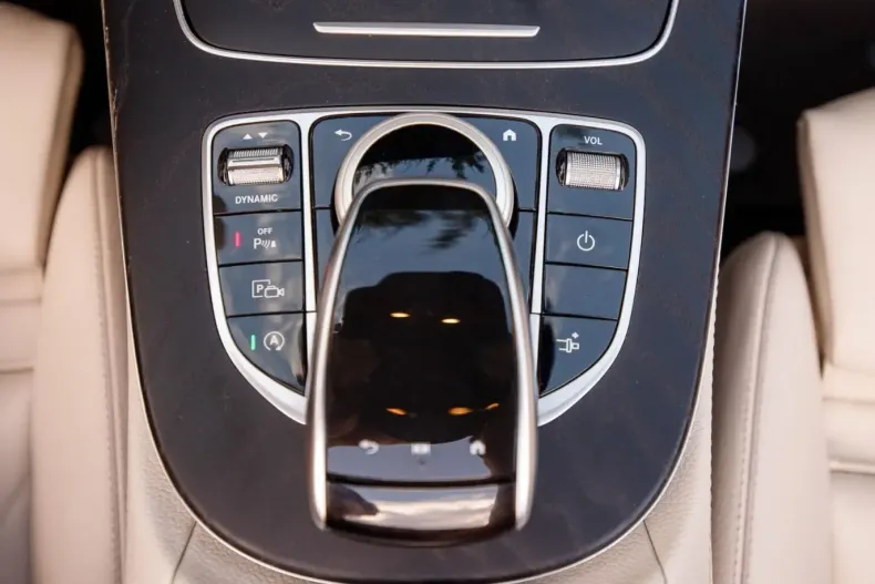 Mercedes-Benz E 200 (Clasa E) din 2021 cu 138.195 km - oferta MER226176 - foto 30