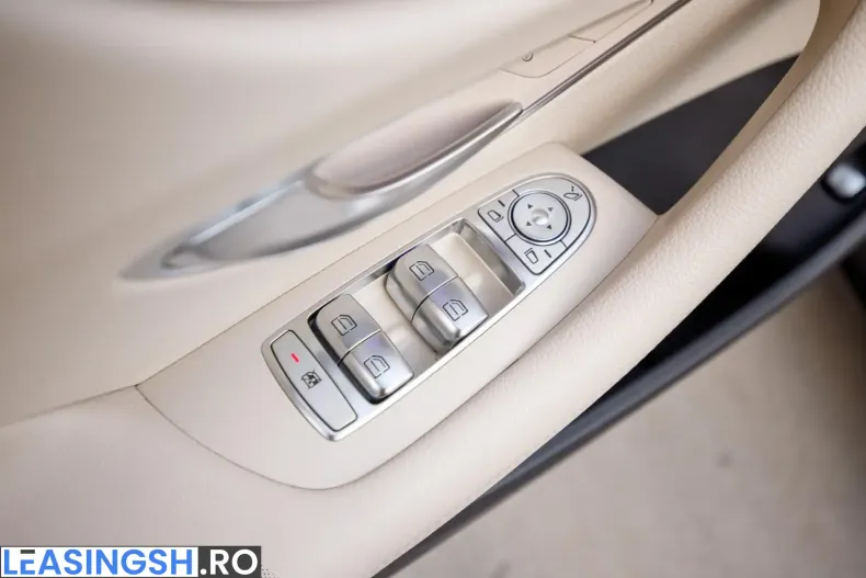 Mercedes-Benz E 200 (Clasa E) din 2021 cu 138.195 km - oferta MER226176 - foto 33