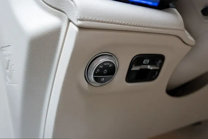 Mercedes-Benz EQS SUV (Clasa GLS) din 2024 cu 15.995 km - oferta MER226184 - foto 20
