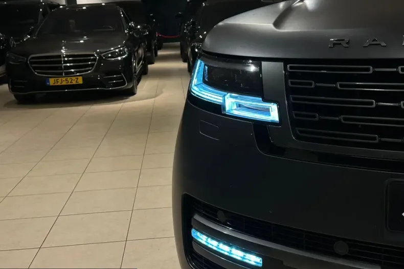 Land Rover Range Rover din 2023 cu 136.327 km - oferta LAN226185 - foto 15