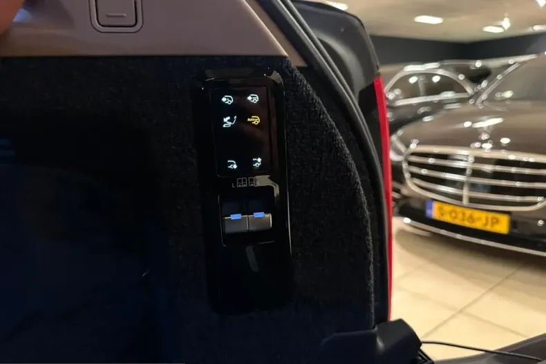 Land Rover Range Rover din 2023 cu 136.327 km - oferta LAN226185 - foto 25