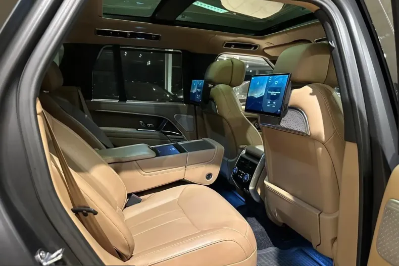 Land Rover Range Rover din 2023 cu 136.327 km - oferta LAN226185 - foto 43