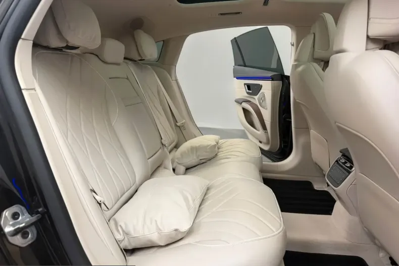 Mercedes-Benz EQS (Clasa S) din 2024 cu 30.000 km - oferta MER226199 - foto 22