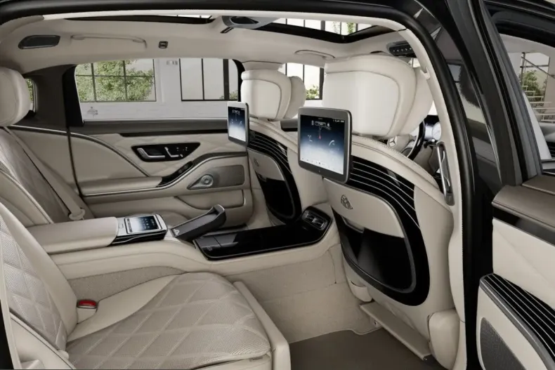 Mercedes-Benz S 680 (Clasa S) din 2024 cu 37.731 km - oferta MER226208 - foto 12