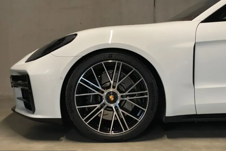 Porsche Panamera din 2025 cu 13.300 km - oferta POR226212 - foto 8