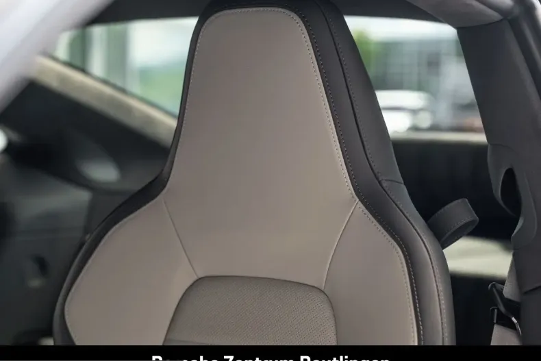 Porsche 992 din 2025 cu 24.100 km - oferta POR226222 - foto 20