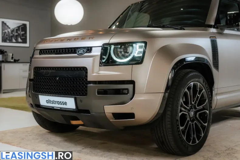 Land Rover Defender din 2025 cu 6.450 km - oferta LAN226232 - foto 2