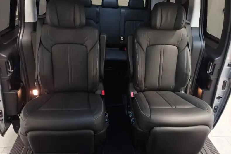 Hyundai Staria din 2022 cu 67.305 km - oferta HYU226236 - foto 16