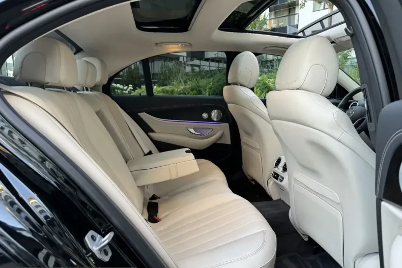 Mercedes-Benz E 300 (Clasa E) din 2021 cu 137.800 km - oferta MER226244 - foto 8