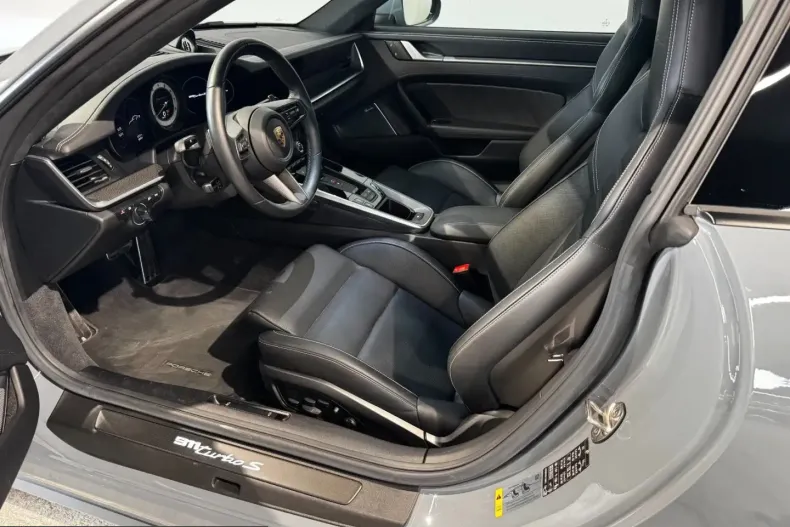 Porsche 992 din 2023 cu 13.900 km - oferta POR226246 - foto 6