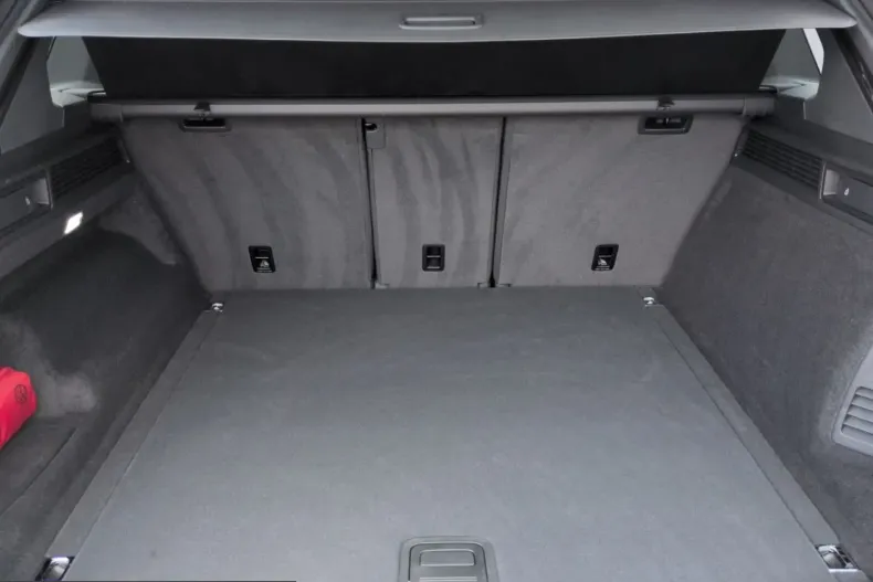 Volkswagen Touareg din 2025 cu 8.687 km - oferta VOL226247 - foto 17