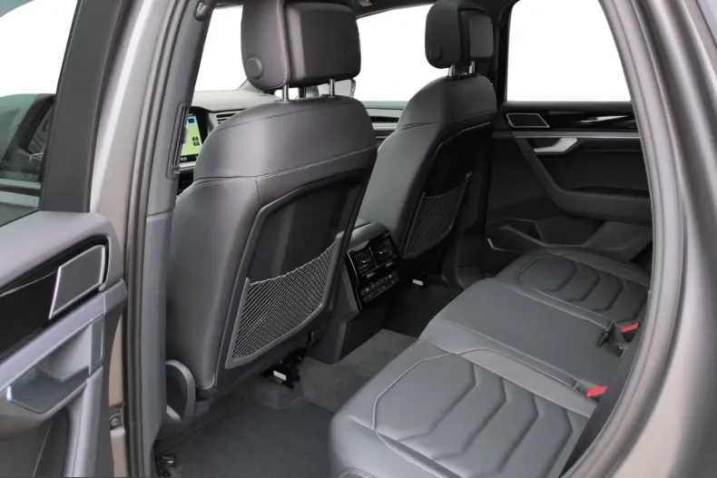Volkswagen Touareg din 2025 cu 8.687 km - oferta VOL226248 - foto 15