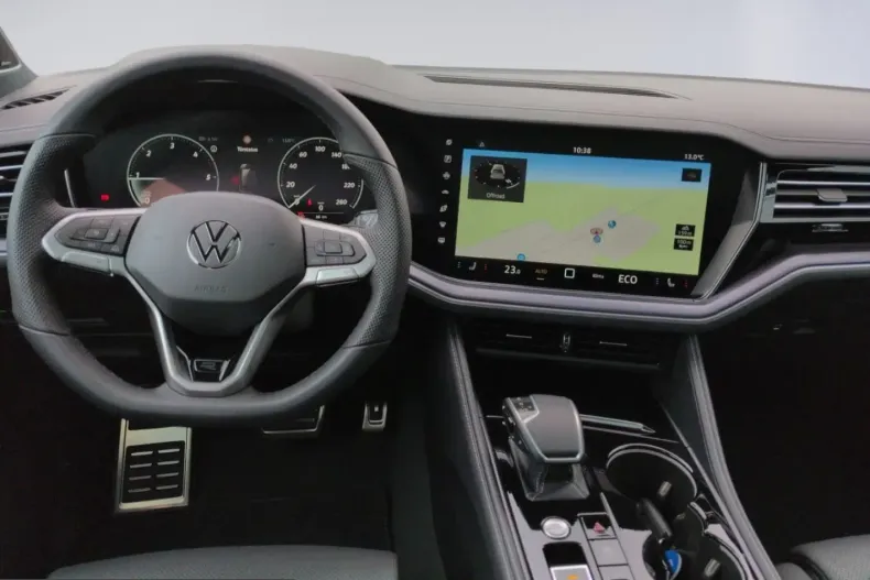 Volkswagen Touareg din 2025 cu 8.687 km - oferta VOL226248 - foto 16