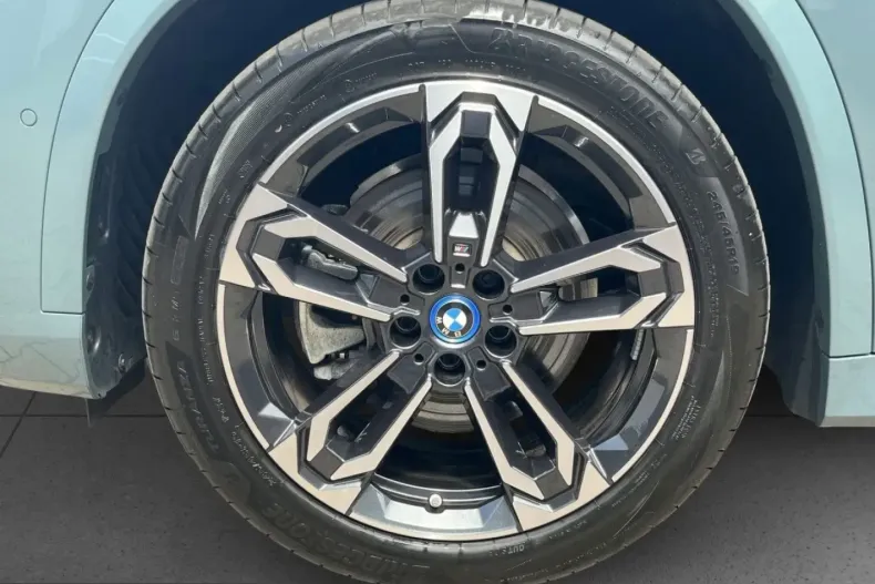 BMW iX1 (Seria X) din 2025 cu 14.500 km - oferta BMW226250 - foto 19