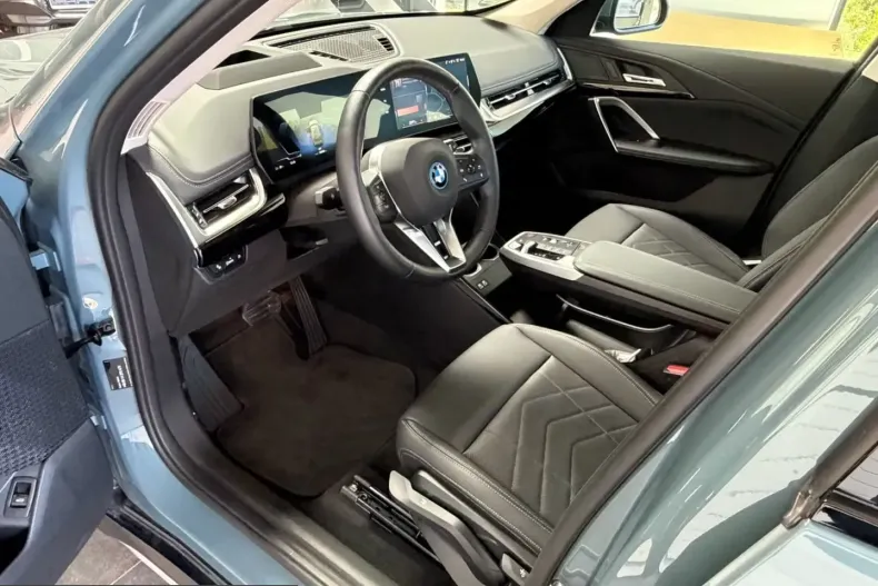 BMW iX1 (Seria X) din 2025 cu 9.100 km - oferta BMW226251 - foto 5