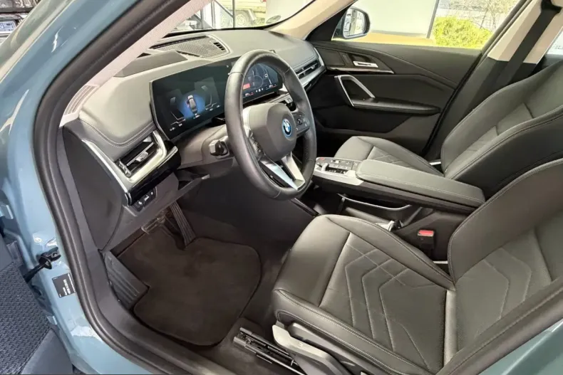 BMW iX1 (Seria X) din 2025 cu 9.100 km - oferta BMW226251 - foto 7