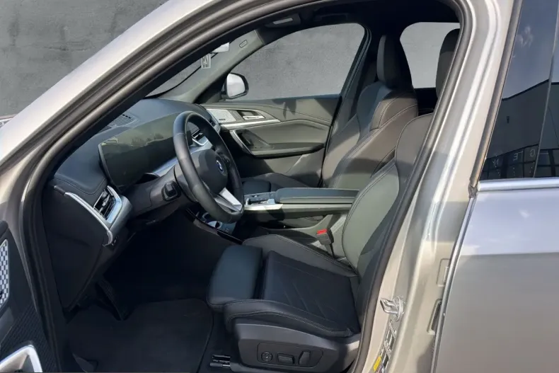 BMW iX1 (Seria X) din 2024 cu 15.000 km - oferta BMW226252 - foto 8