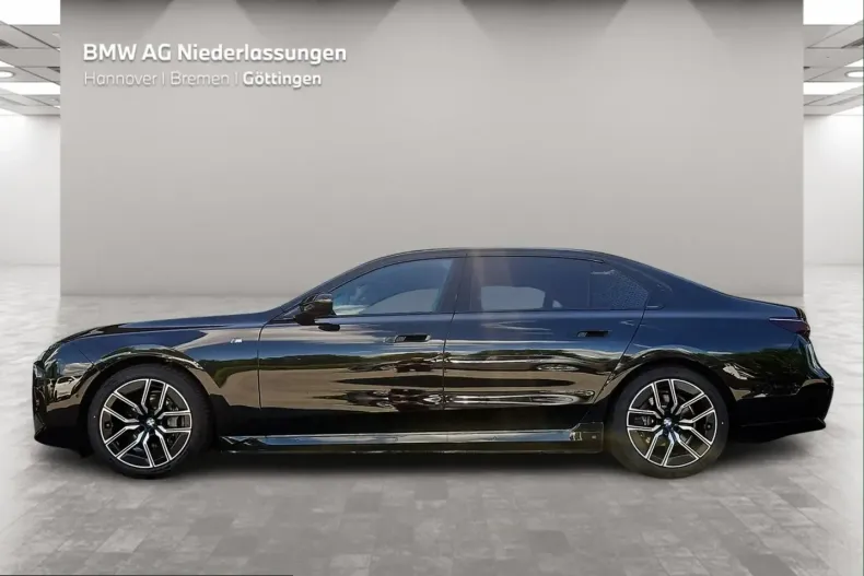 BMW i7 (Seria 7) din 2025 cu 6.664 km - oferta BMW226254 - foto 3