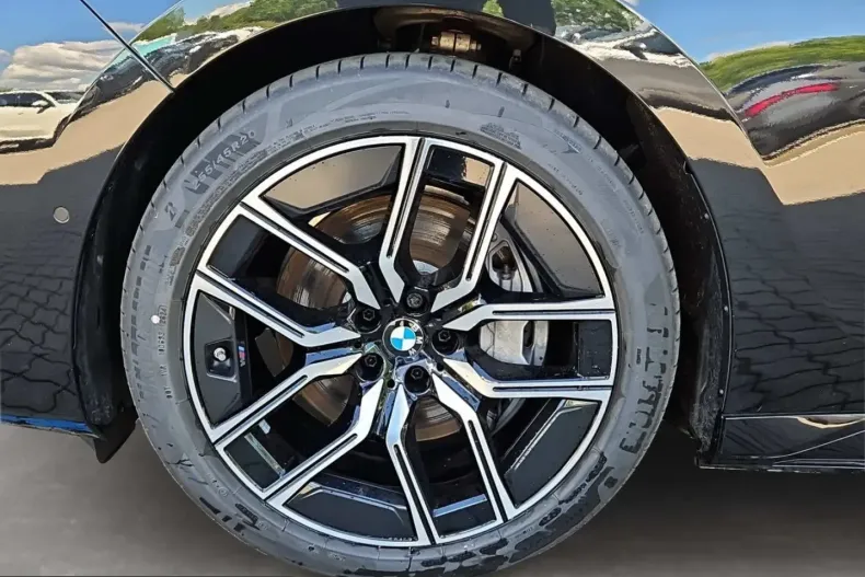 BMW i7 (Seria 7) din 2025 cu 6.664 km - oferta BMW226254 - foto 12