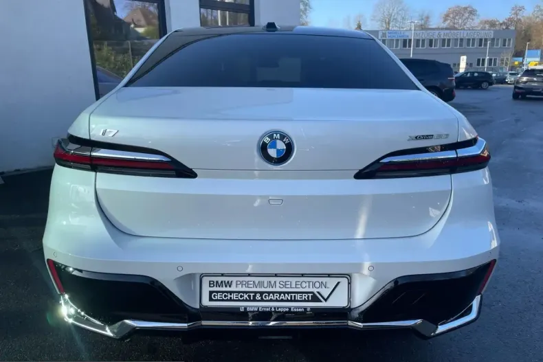 BMW i7 (Seria 7) din 2025 cu 13.533 km - oferta BMW226256 - foto 28