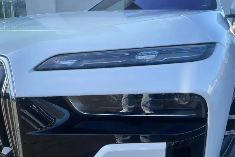 BMW i7 (Seria 7) din 2025 cu 13.533 km - oferta BMW226256 - foto 29