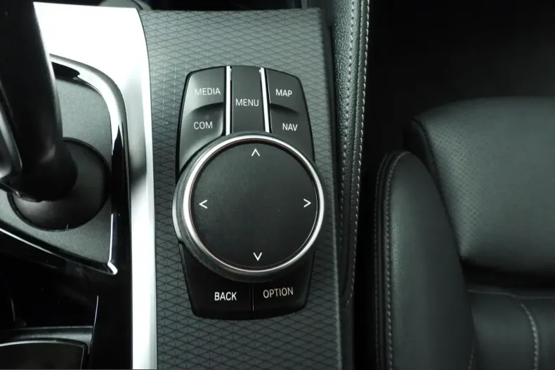 BMW 530 (Seria 5) din 2023 cu 121.000 km - oferta BMW226261 - foto 28