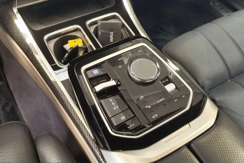 BMW 740 (Seria 7) din 2024 cu 104.334 km - oferta BMW226269 - foto 11