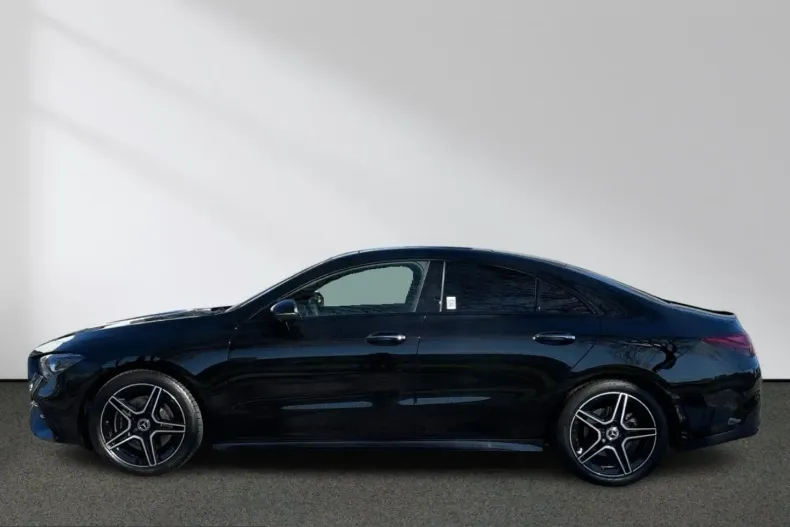 Mercedes-Benz CLA 200 (Clasa CLA) din 2025 cu 25.000 km - oferta MER226270 - foto 3