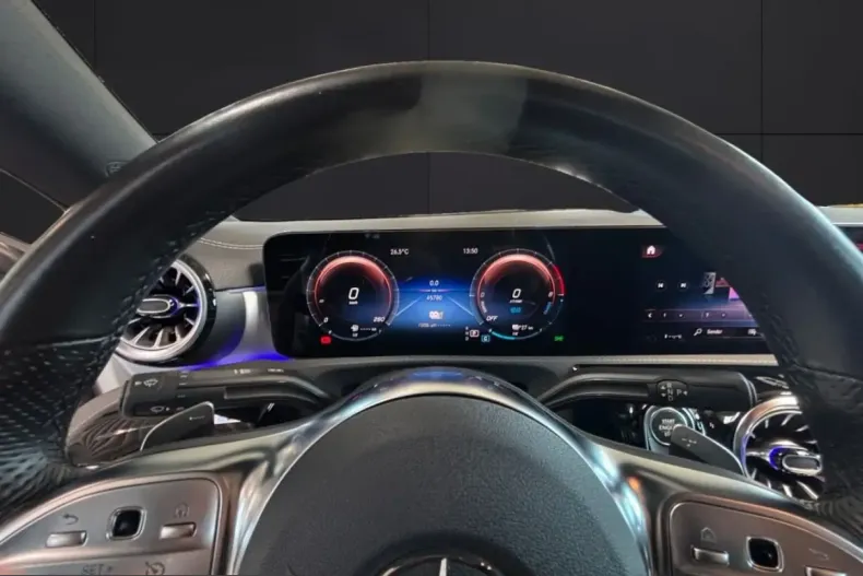 Mercedes-Benz CLA 250 (Clasa CLA) din 2021 cu 45.825 km - oferta MER226271 - foto 8